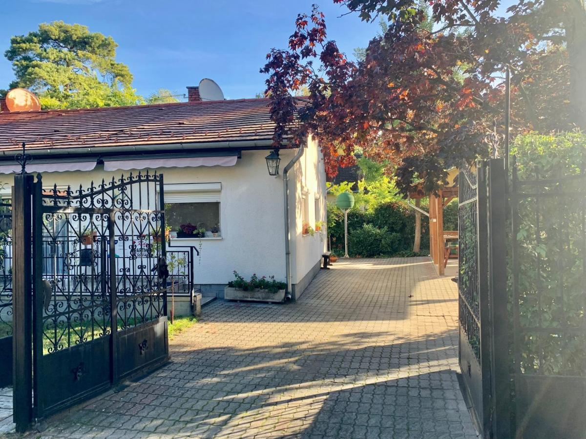 Rose Apartman Balatonlelle Exterior foto