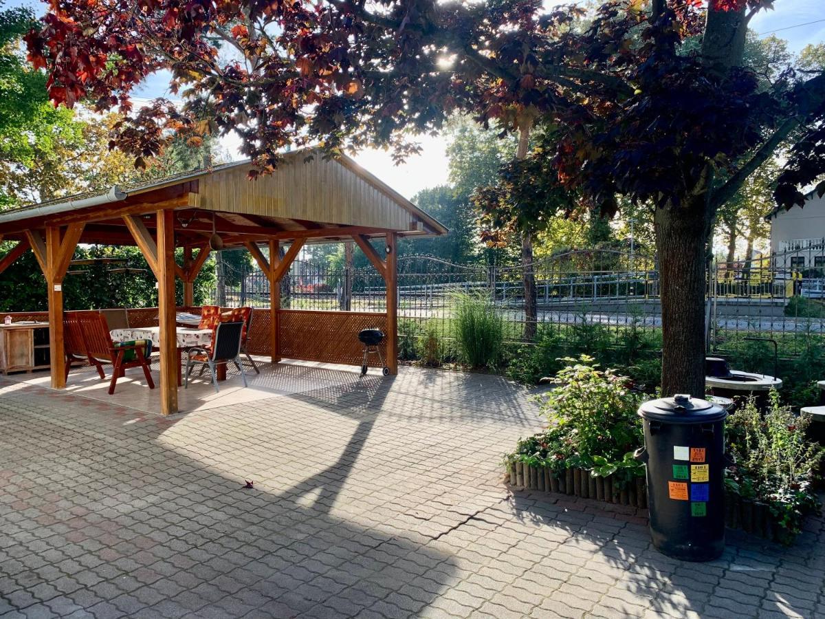 Rose Apartman Balatonlelle Exterior foto